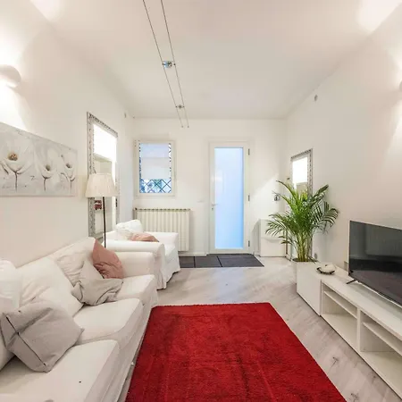 Giulia House, By Short Holidays Μπολόνια