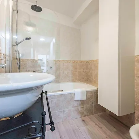Giulia House, By Short Holidays Appartement
